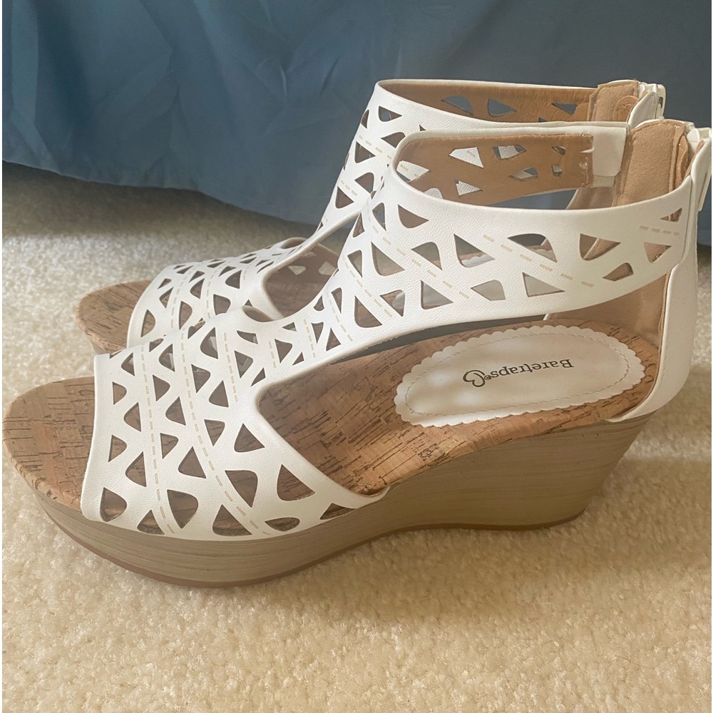 Platform sandals